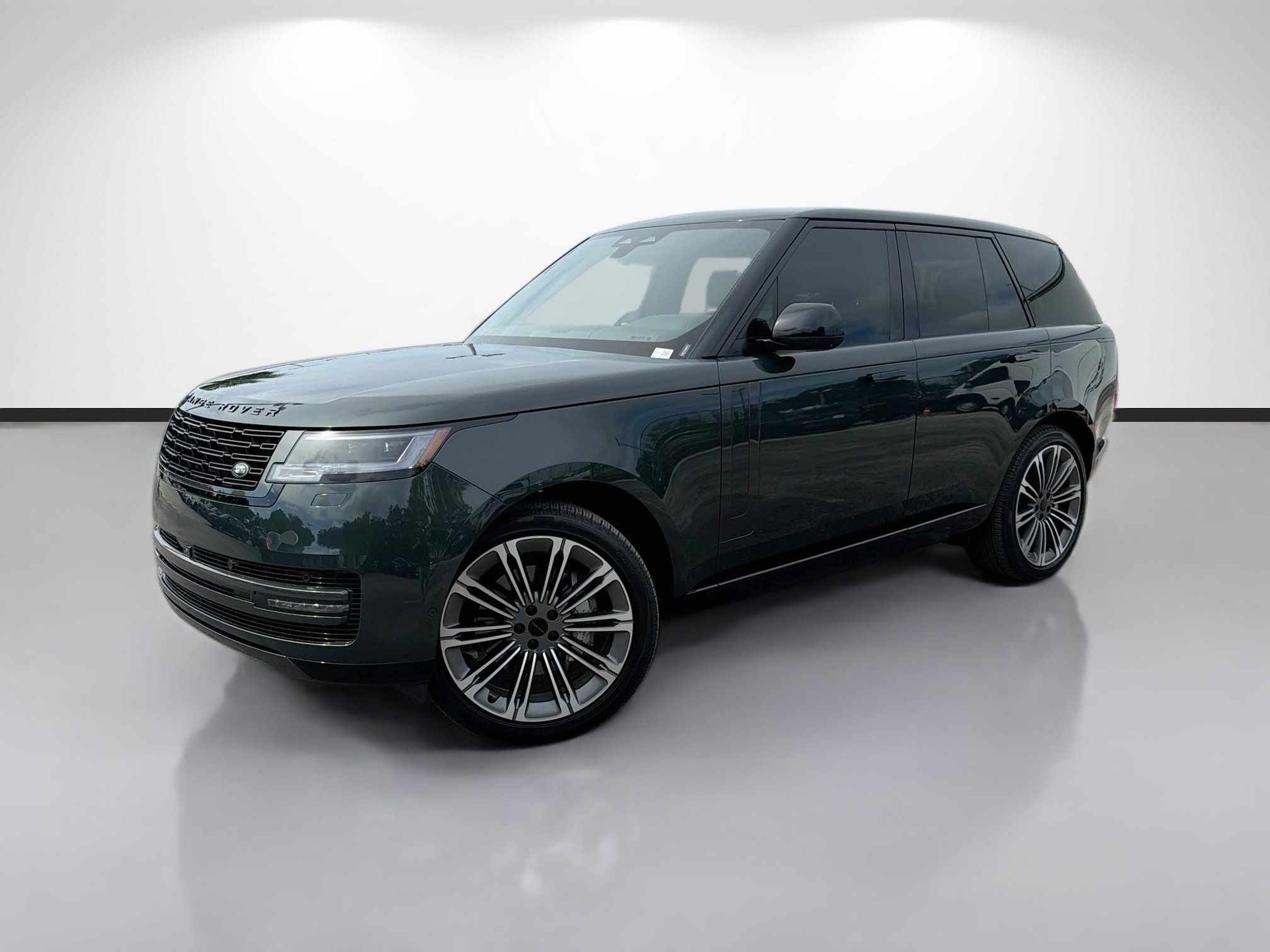 Used 2026 Land Rover Range Rover SE AWD/4WD image 1
