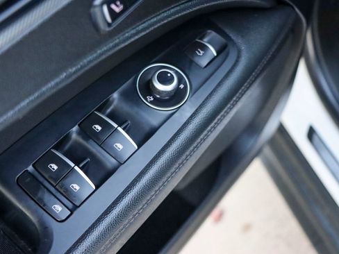 Used 2018 Alfa Romeo Stelvio Ti Sport image 14