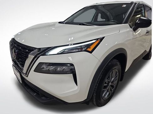 Used 2021 Nissan Rogue S image 24