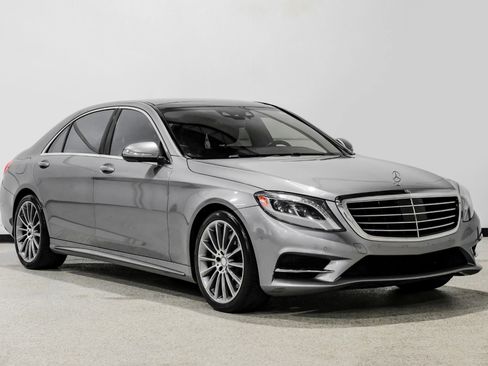 Used 2015 Mercedes-Benz S 550 Sedan w/ Sport Package w/ Sport Package image 4