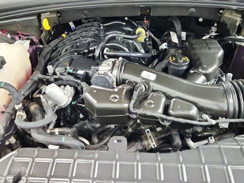 Used 2025 Jeep Grand Cherokee Laredo X w/ Luxury Tech Group I image 34