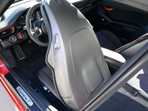 Used 2019 Porsche 911 Carrera T image 24