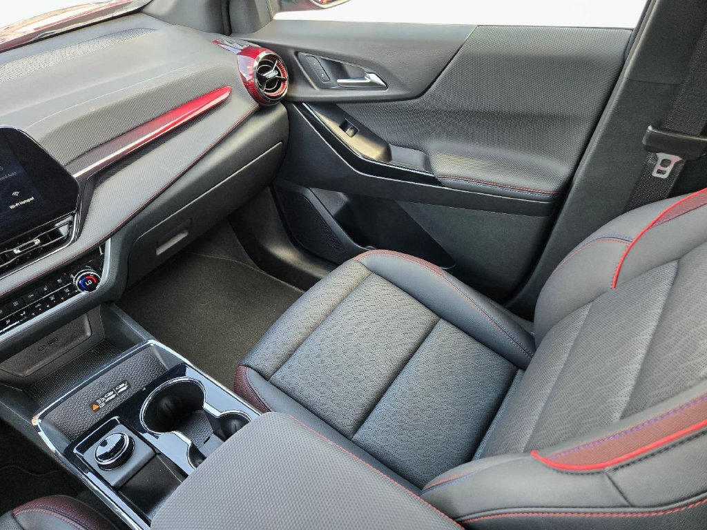 Used 2026 Chevrolet Equinox RS w/ Convenience Package III FWD image 19