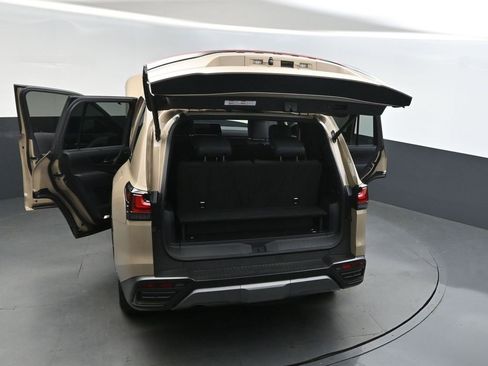 Used 2025 Lexus LX 700h Overtrail image 51