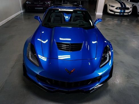 Used 2015 Chevrolet Corvette Z06 w/ 3LZ Preferred Equipment Group RWD image 49