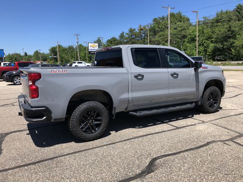Used 2024 Chevrolet Silverado 1500 Custom Trail Boss AWD/4WD image 5