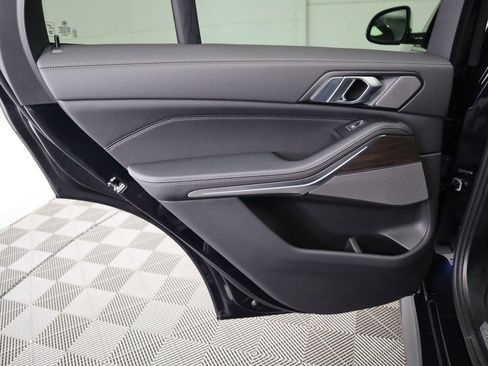 Used 2026 BMW X5 xDrive50e w/ M Sport Package image 29