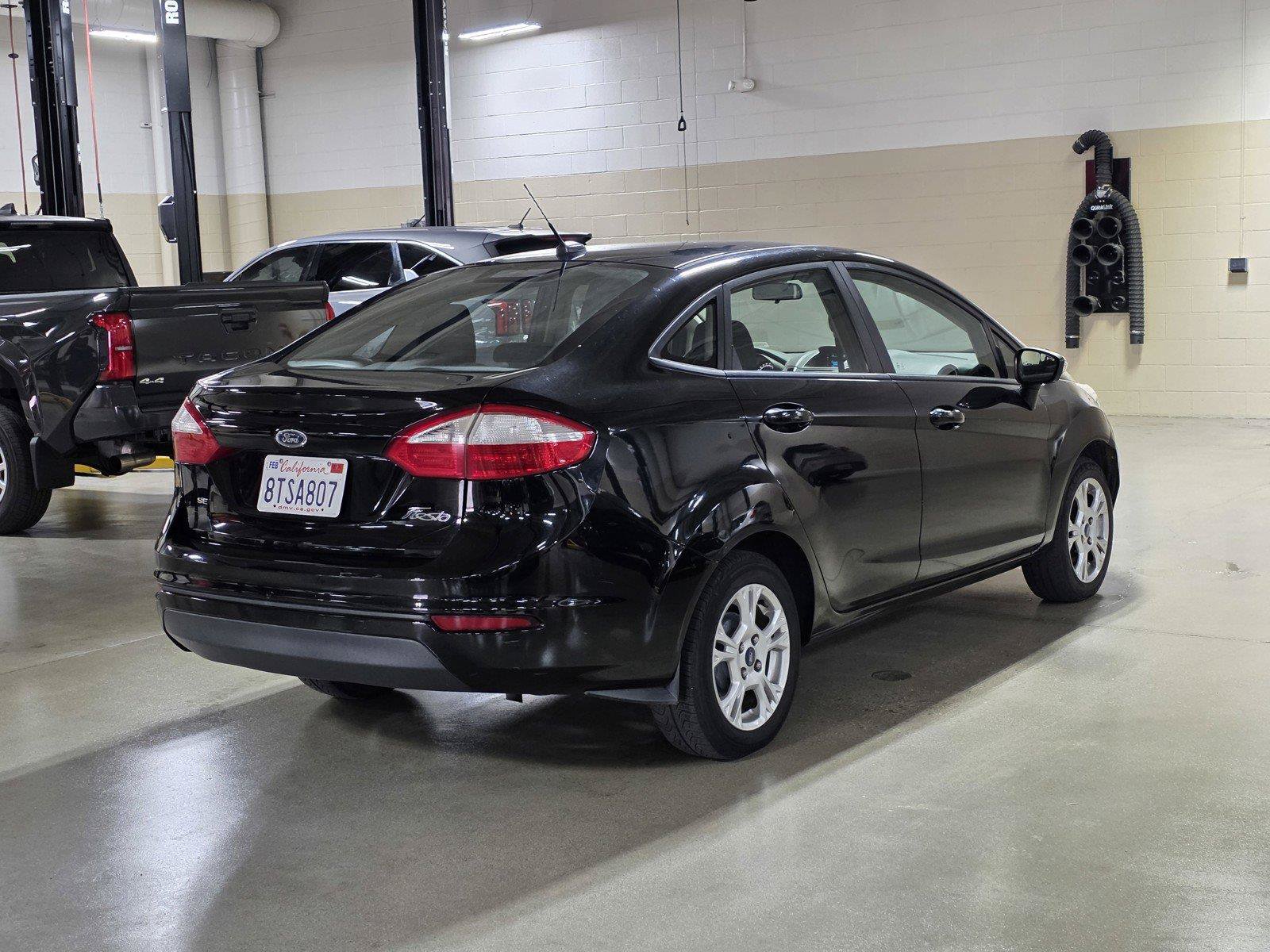 Used 2016 Ford Fiesta SE FWD image 7