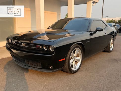 Used 2015 Dodge Challenger R/T Plus RWD image 1