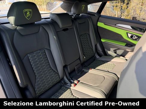 Used 2021 Lamborghini Urus image 35