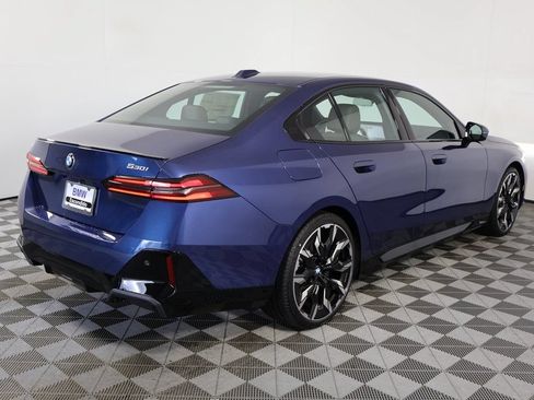 Used 2026 BMW 530i w/ M Sport Package RWD image 2