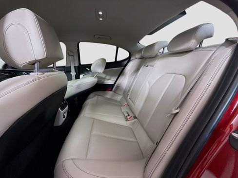 Used 2020 Genesis G70 2.0T image 25