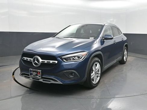 Used 2023 Mercedes-Benz GLA 250 4MATIC w/ Premium Package image 2
