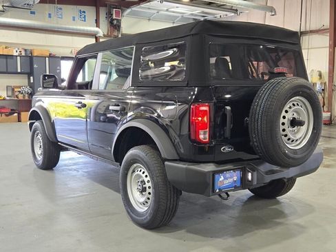 New 2025 Ford Bronco 4-Door image 17