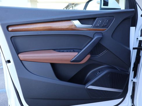 Used 2022 Audi Q5 2.0T Prestige image 13