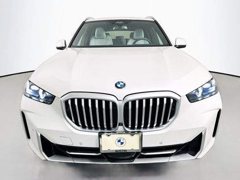 Certified 2024 BMW X5 xDrive40i w/ Parking Assistance Package AWD/4WD image 2