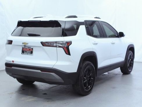 New 2026 Chevrolet Equinox LT w/ Convenience Package II FWD image 8