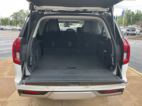 Used 2025 Ford Expedition Max Platinum AWD/4WD image 13