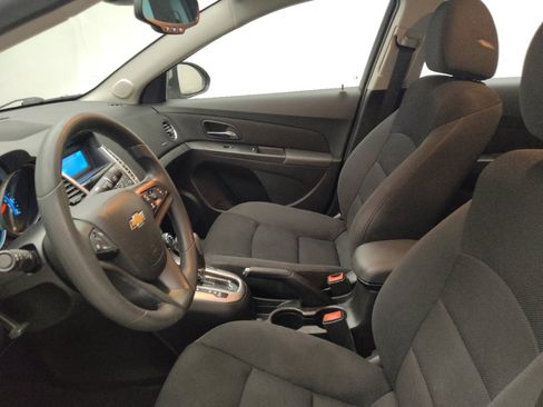 Used 2015 Chevrolet Cruze LT image 17