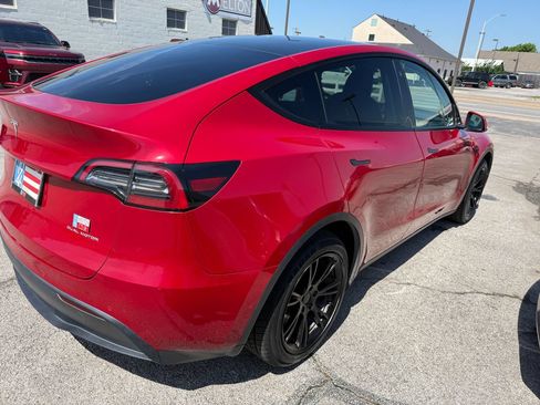 Used 2022 Tesla Model Y Long Range AWD/4WD image 6