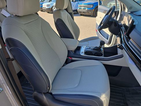 New 2026 Kia Carnival SX Prestige FWD image 10