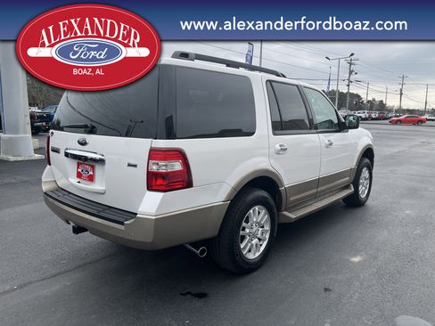 Used 2013 Ford Expedition XLT image 4