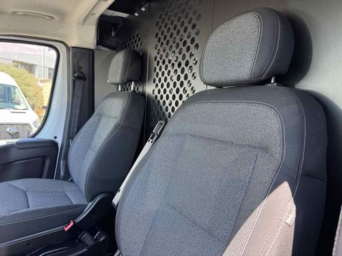 Used 2025 RAM ProMaster 2500 w/ U-Haul Equipment Group FWD image 22