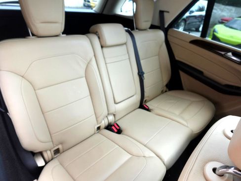 Used 2017 Mercedes-Benz GLE 400 4MATIC image 18