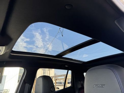 Used 2025 Chevrolet Equinox RS w/ Convenience Package III image 18