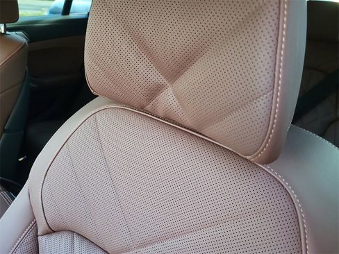 New 2026 BMW X6 xDrive40i w/ Climate Comfort Package image 19