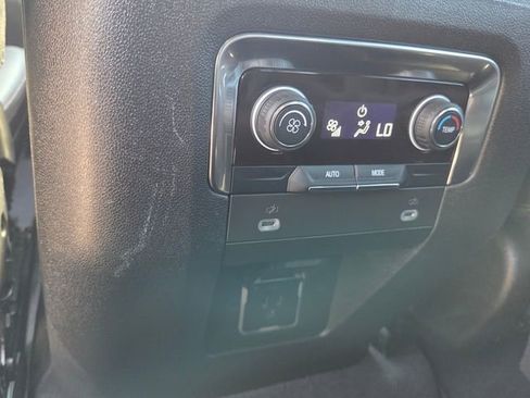 Used 2023 Chevrolet Suburban RST image 17