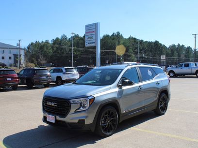Used 2023 GMC Terrain SLE w/ Driver Convenience Package