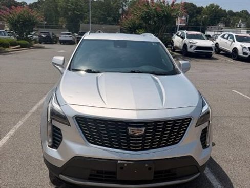 Used 2021 Cadillac XT4 Premium Luxury AWD/4WD image 2