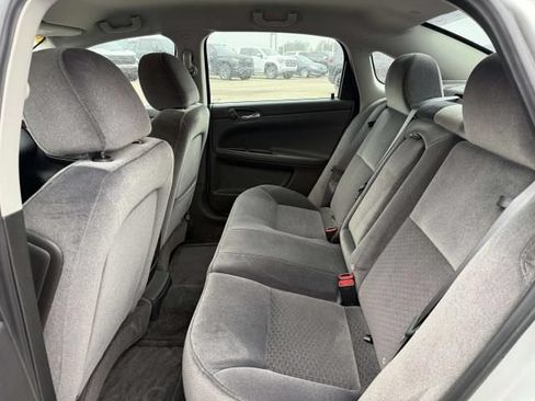 Used 2011 Chevrolet Impala LT FWD image 14