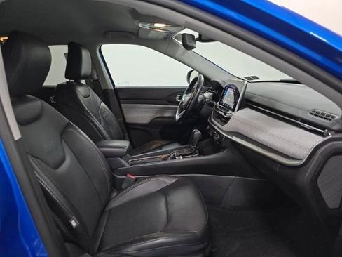 Used 2022 Jeep Compass Latitude AWD/4WD image 12