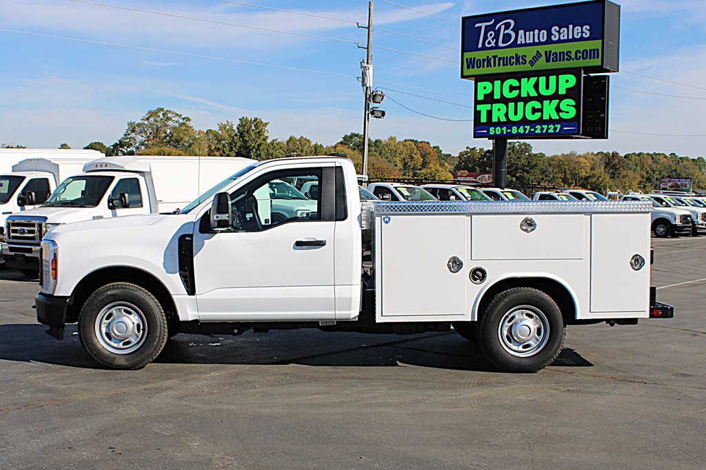 Used 2027 Ford F250 XL RWD image 6