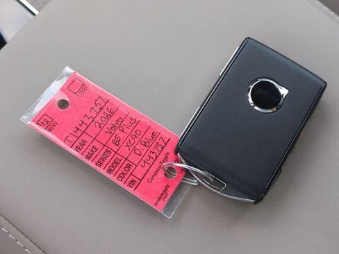 Used 2026 Volvo XC90 B5 Plus w/ Protection Package Premier image 33