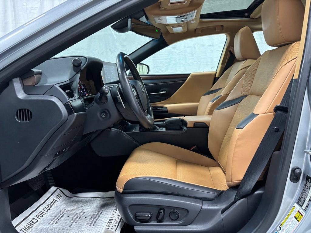 Used 2022 Lexus ES 250 w/ Premium Package AWD/4WD image 14