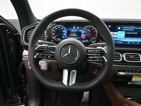 New 2026 Mercedes-Benz GLS 450 4MATIC image 7