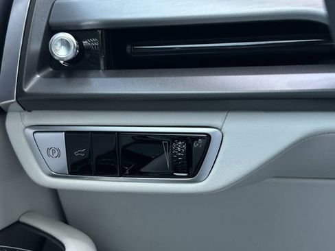 New 2026 Cadillac Vistiq Sport image 21