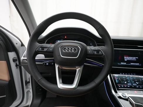 Used 2022 Audi Q7 3.0T Prestige image 21