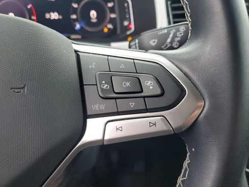 Used 2022 Volkswagen Atlas SE image 33