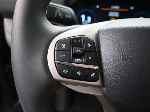 New 2025 Ford Explorer Active image 12