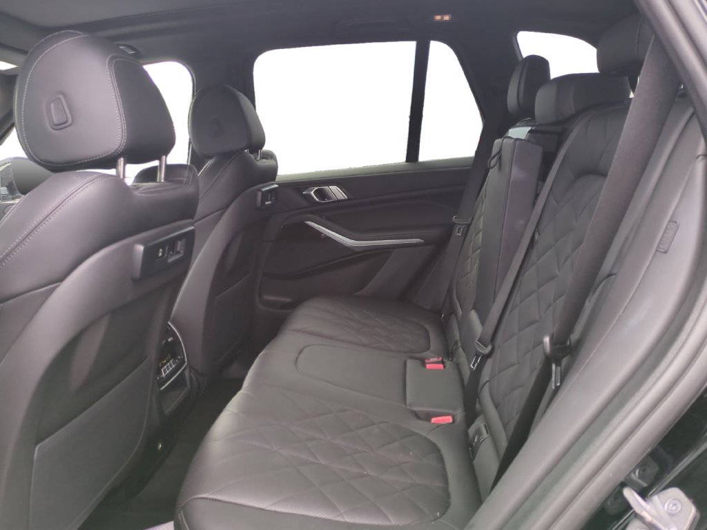Used 2023 BMW X5 xDrive40i AWD/4WD image 15