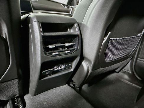 Used 2025 Jeep Grand Cherokee Limited w/ Black Appearance Package AWD/4WD image 25