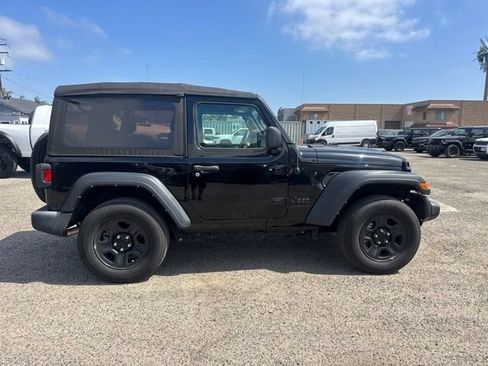 Used 2022 Jeep Wrangler Sport AWD/4WD image 4
