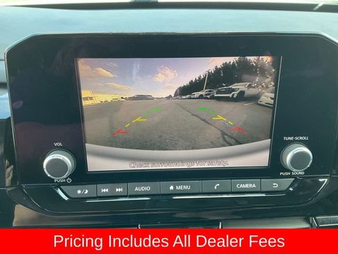 Used 2025 Nissan Pathfinder SV FWD image 14