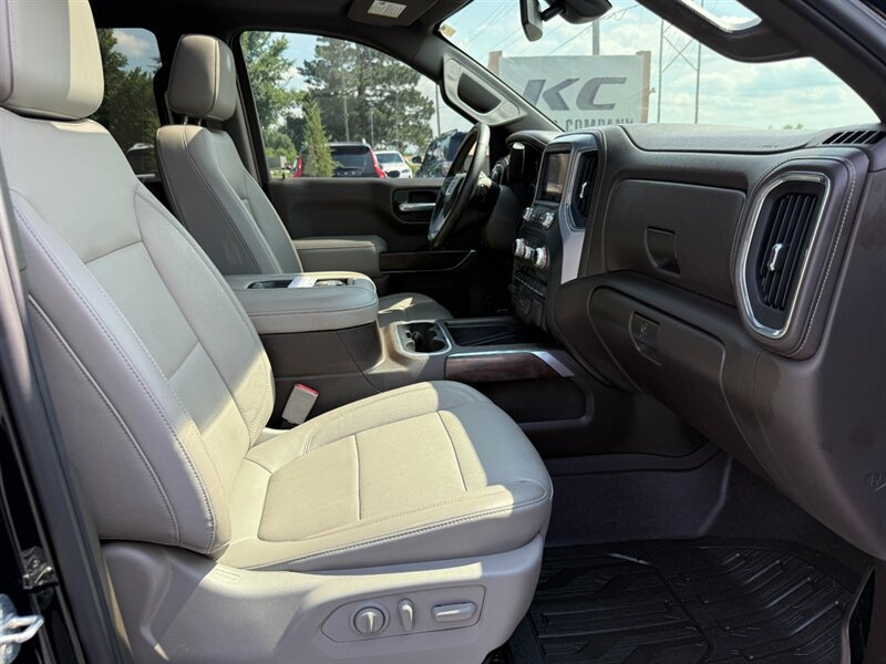 Used 2019 GMC Sierra 1500 SLT w/ SLT Premium Plus Package AWD/4WD image 12