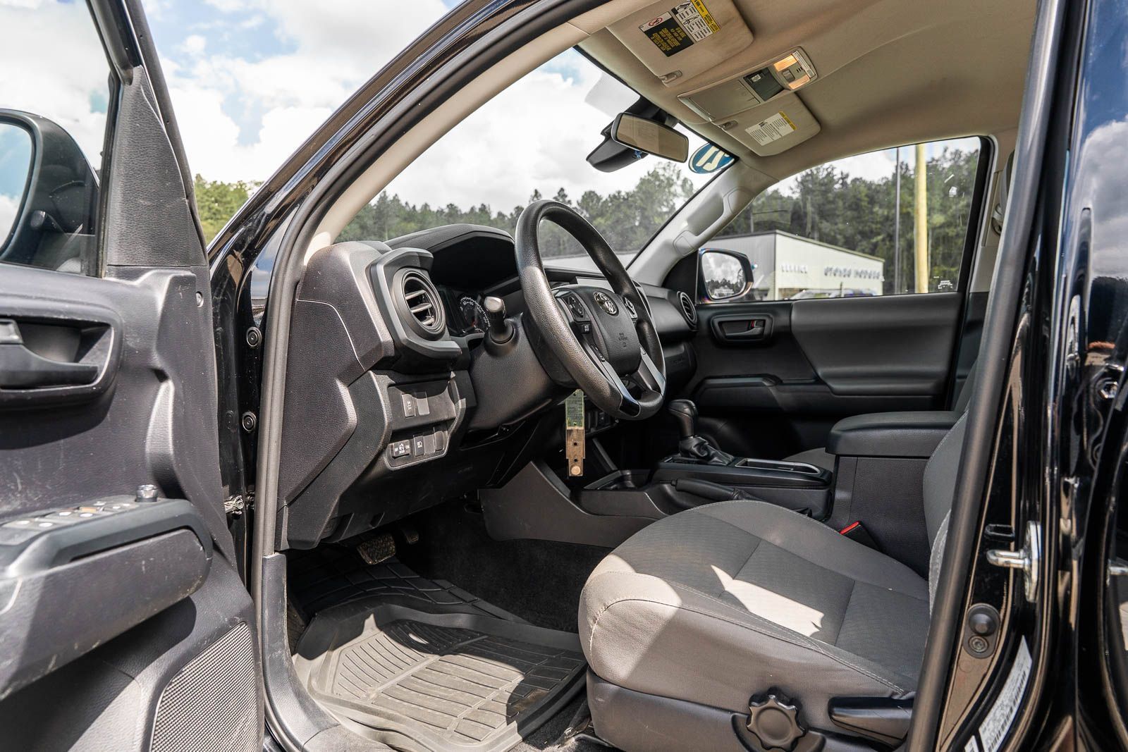 Used 2021 Toyota Tacoma SR AWD/4WD image 17