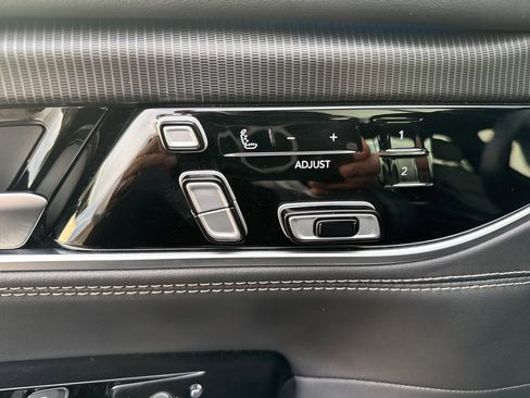 Used 2024 Jeep Grand Wagoneer L Series II w/ Quick Order Packagew 28T image 21